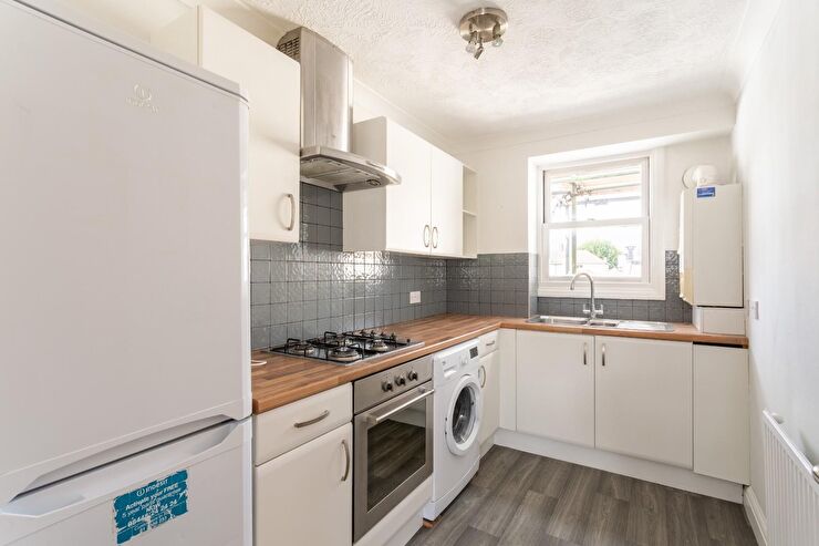 kitchen (1).jpg